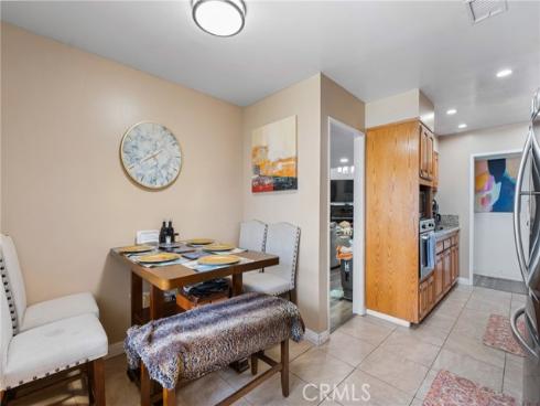 2011 W Katella  , Anaheim, CA