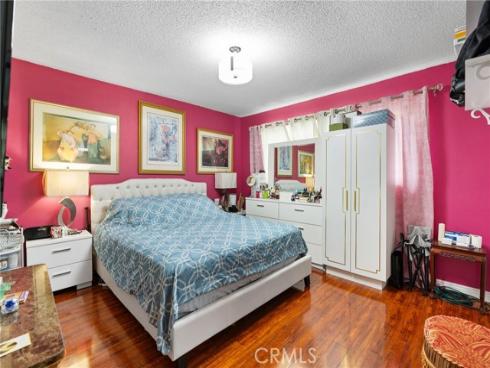 2011 W Katella  , Anaheim, CA