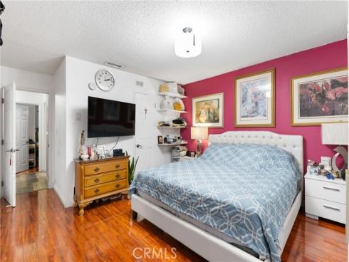 2011 W Katella  , Anaheim, CA