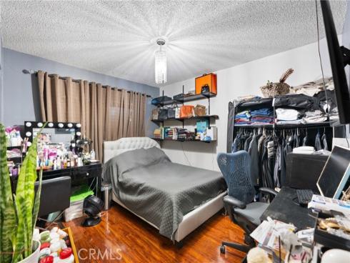 2011 W Katella  , Anaheim, CA