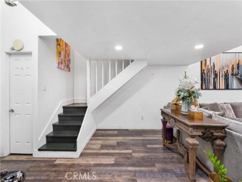 2011 W Katella  , Anaheim, CA