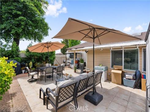 2011 W Katella  , Anaheim, CA