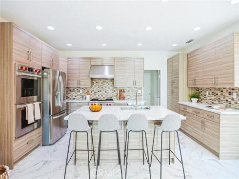 8755 E Garden View , Anaheim, CA