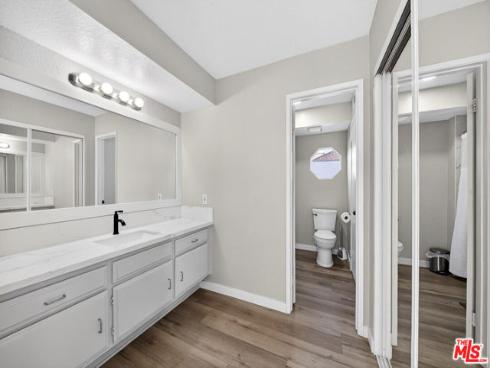 282 S Seneca  CI49  Circle, Anaheim, CA