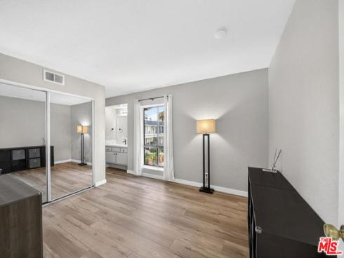 282 S Seneca  CI49  Circle, Anaheim, CA