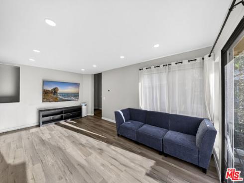 282 S Seneca  CI49  Circle, Anaheim, CA