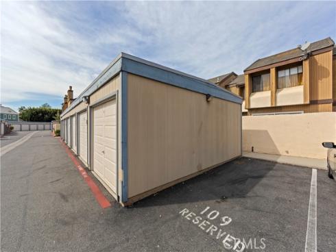 1381  S Walnut  2008  Street, Anaheim, CA