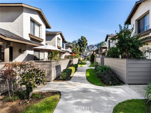 1955 W Clipper  , Anaheim, CA