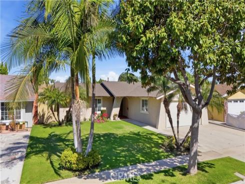 1817 E Alcove  , Anaheim, CA