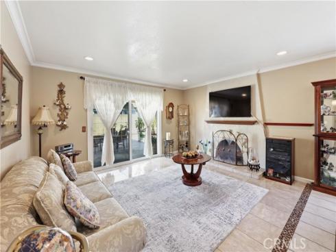 1817 E Alcove  , Anaheim, CA