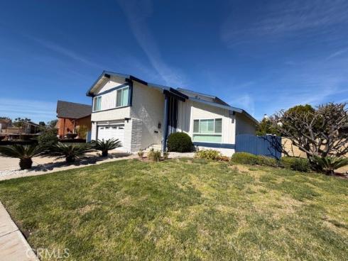 2221 E Nyon  , Anaheim, CA