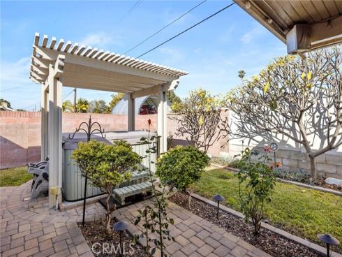 1632  S Songish St  , Anaheim, CA