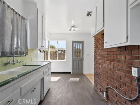 2106 W Forest  , Anaheim, CA