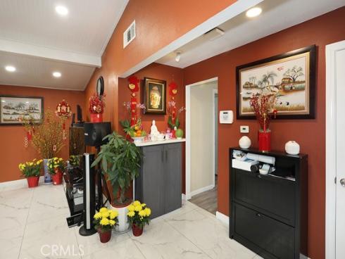 9802  Chanticleer  , Anaheim, CA