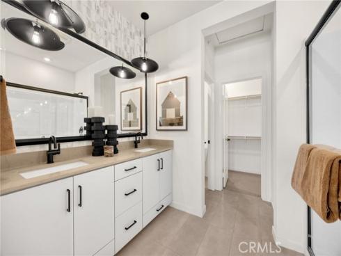 101 S Laxore  203  Street, Anaheim, CA