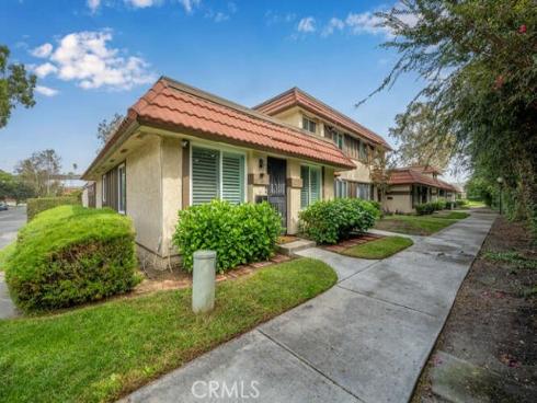 2697 W Parkside Lane  , Anaheim, CA