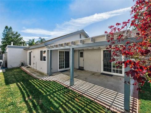 1865 N Garland  , Anaheim, CA