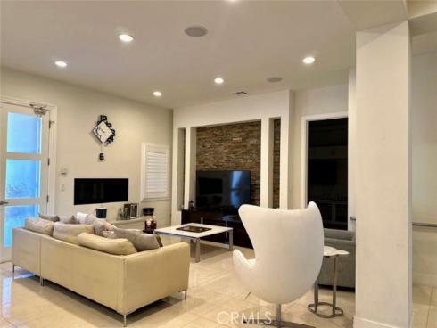 646 S Courson   Drive, Anaheim, CA