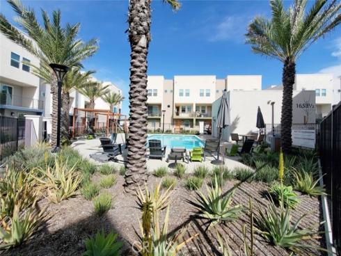 1673  W. Lincoln  102  Avenue, Anaheim, CA