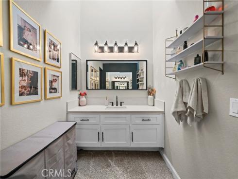 148 S Seneca  24  Circle, Anaheim, CA