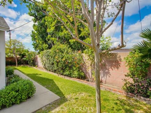 211 S Date  , Anaheim, CA