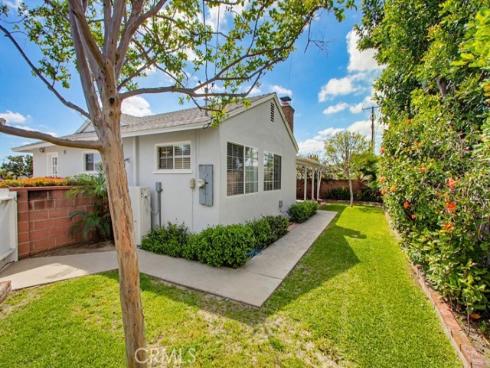 211 S Date  , Anaheim, CA