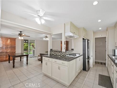 801 S Roanne  , Anaheim, CA