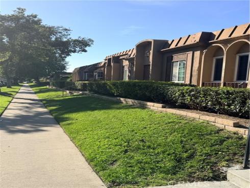 1765 W Glenoaks  , Anaheim, CA