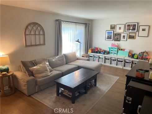 1964 W Glenoaks  D , Anaheim, CA