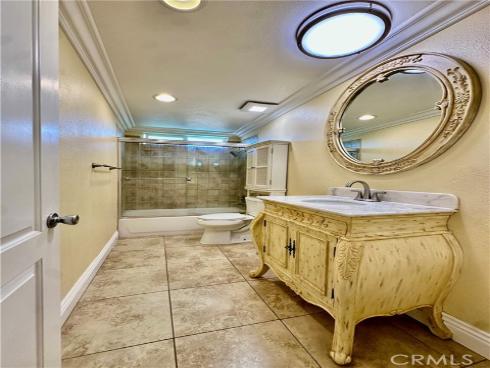 2860 E Hempstead  , Anaheim, CA