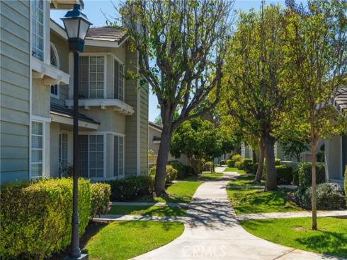 520 N Wake Forest  96 , Anaheim, CA