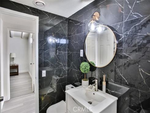 2540 W Picadilly  , Anaheim, CA