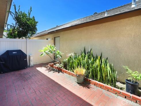 1201 W Cerritos  68  Avenue, Anaheim, CA