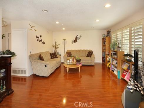 1201 W Cerritos  68  Avenue, Anaheim, CA