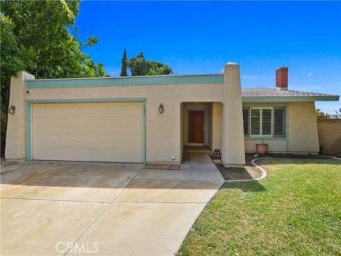 121 S. Connie Circle