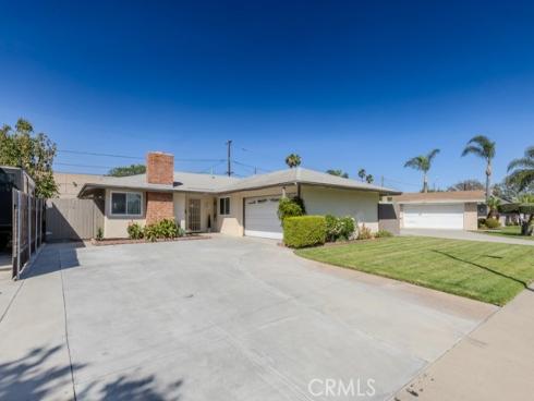 2219 W. Coronet Avenue