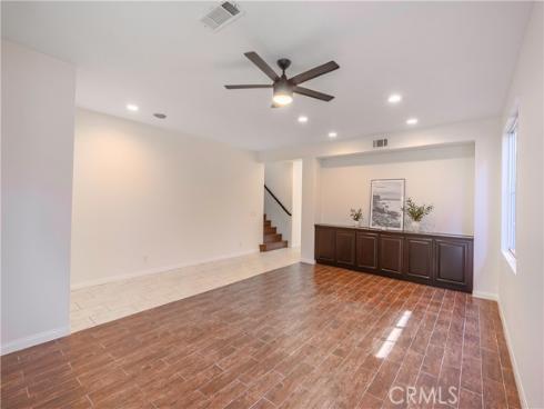 612 S Halliday St  , Anaheim, CA