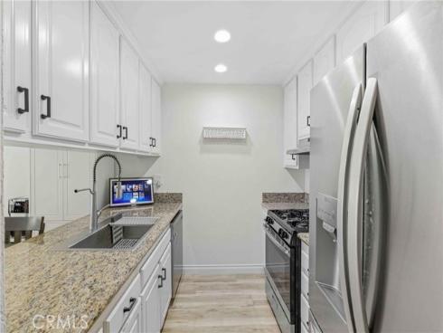 1124 S Clifpark  C37P , Anaheim, CA