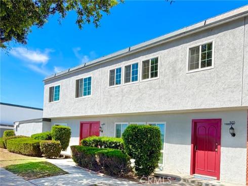 1955 W. Greenleaf Avenue E