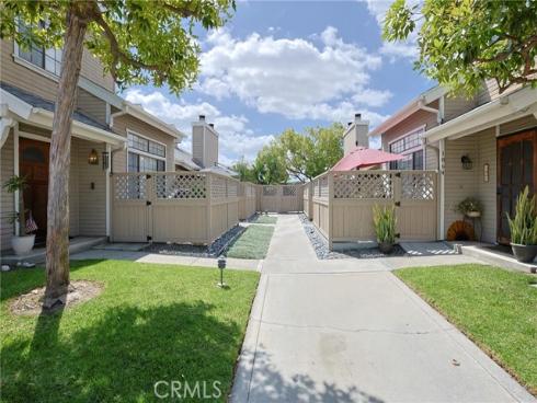 1872 W Falmouth  , Anaheim, CA