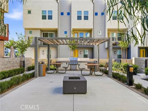1637 W.lincoln Ave Unit 103