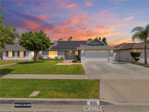 1935 W Chanticleer  , Anaheim, CA