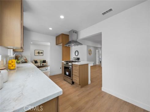725 N Hanover  , Anaheim, CA