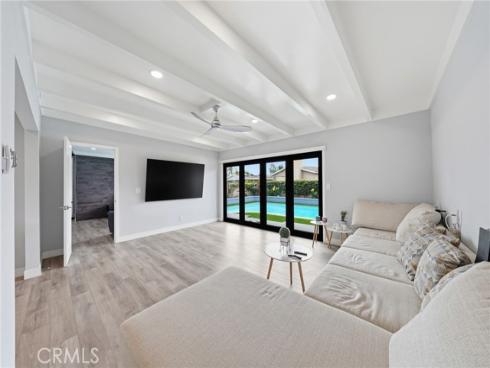 2858 W Keys Lane, Anaheim, CA