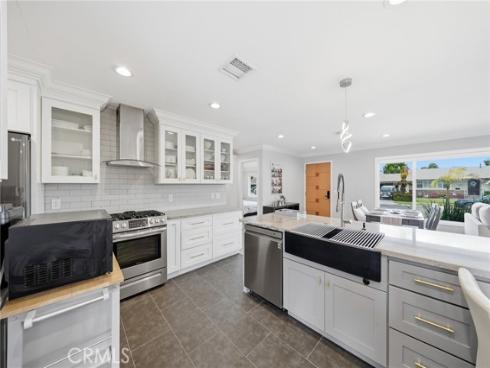2858 W Keys Lane, Anaheim, CA