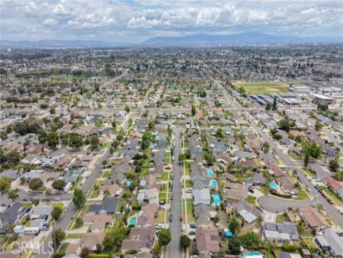 2858 W Keys Lane, Anaheim, CA