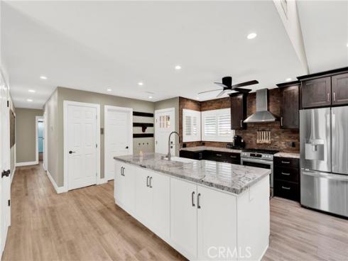 122 N Carousel  , Anaheim, CA