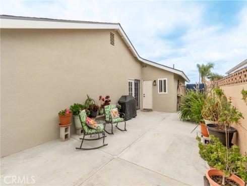 122 N Carousel  , Anaheim, CA