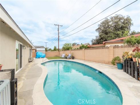 122 N Carousel  , Anaheim, CA