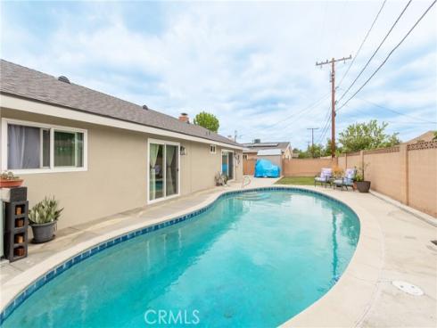 122 N Carousel  , Anaheim, CA